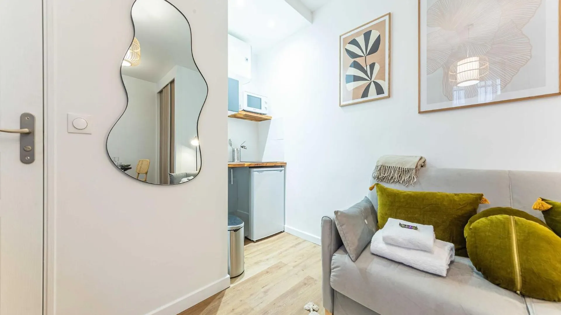 Cosy Studio 2P Quai De Jemmapes Paris Apartment